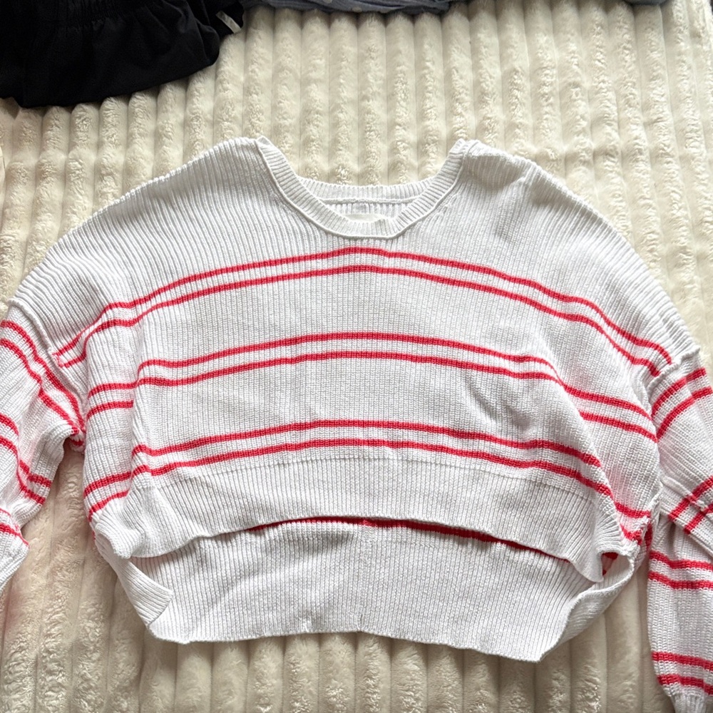 Aerie White and Pink Striped Crew Neck Sweater Size M